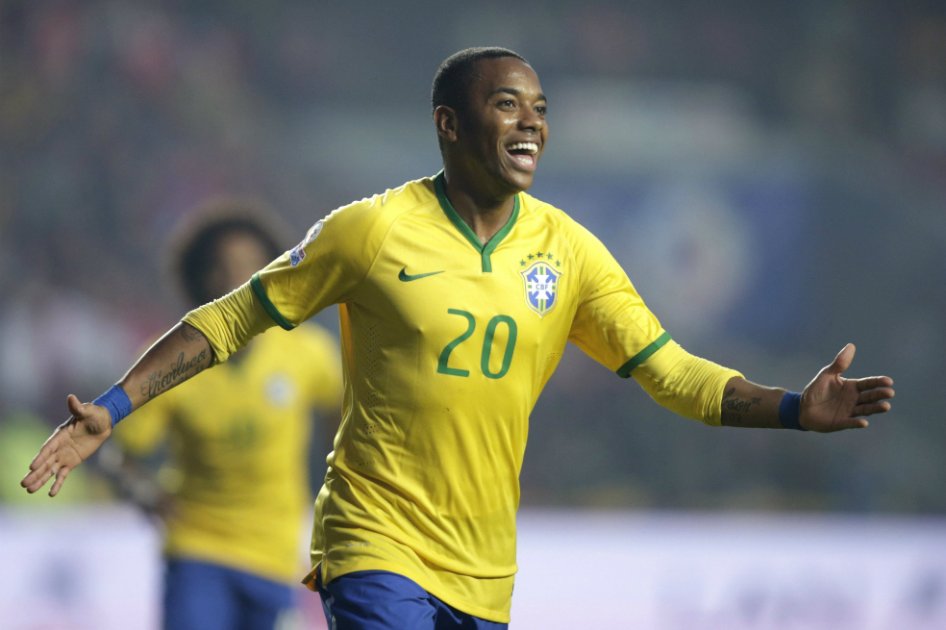 Robinho será dirigido por Scolari en el fútbol chino