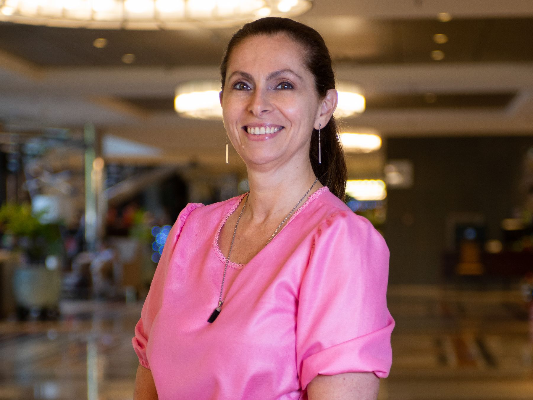 María Laura Gauna, Hotel Manager Multipropiedad Sheraton Buenos Aires & Park Tower Luxury Collection: "Mi consejo es buscar referentes que te inspiren y motiven a seguir creciendo, que compartan tus pasiones, te desafíen a crear nuevos paradigmas y a dar ese extra mile”. Además cita una frase de Michelle Obama: “Busca tu propósito. Explora tu historia. Reflexiona cada día”.