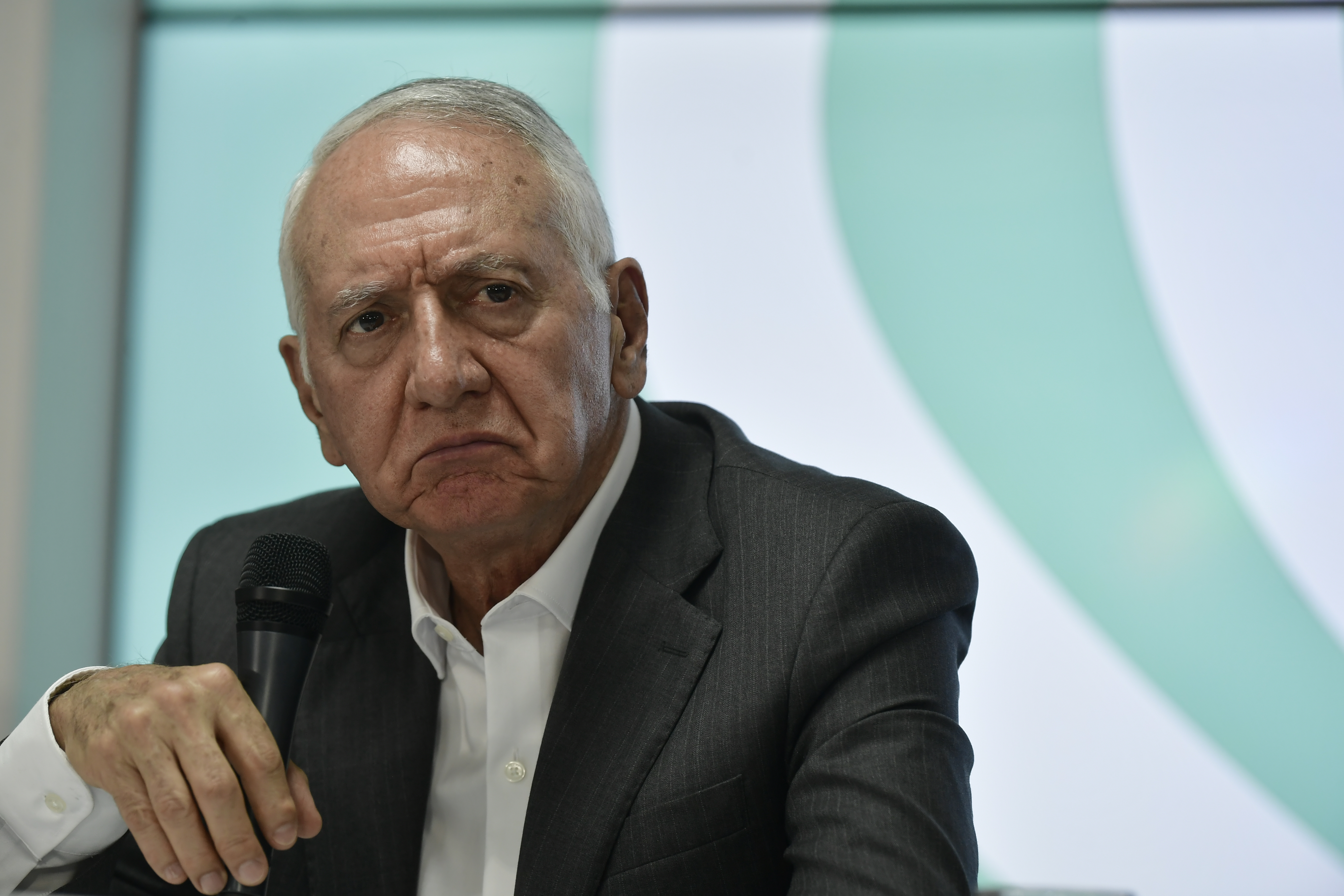 Exministro José A. Ocampo respondió al Minsalud por acusación sobre presupuesto