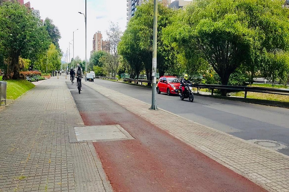 Inicia piloto con micropavimentos de colores para ciclorrutas de Bogotá
