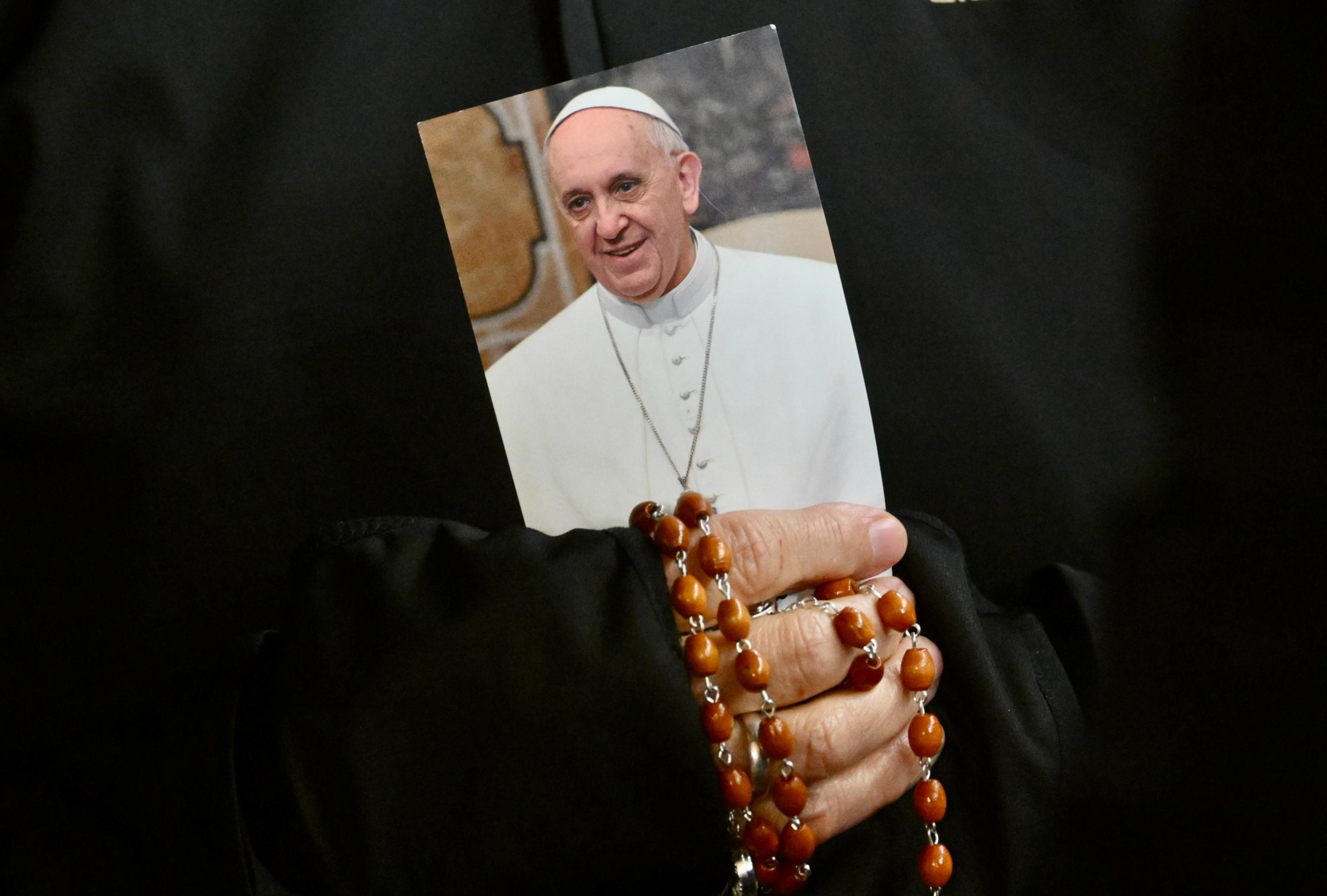 ¿Qué diría la Iglesia de las decisiones sobre el final de la vida de un papa?