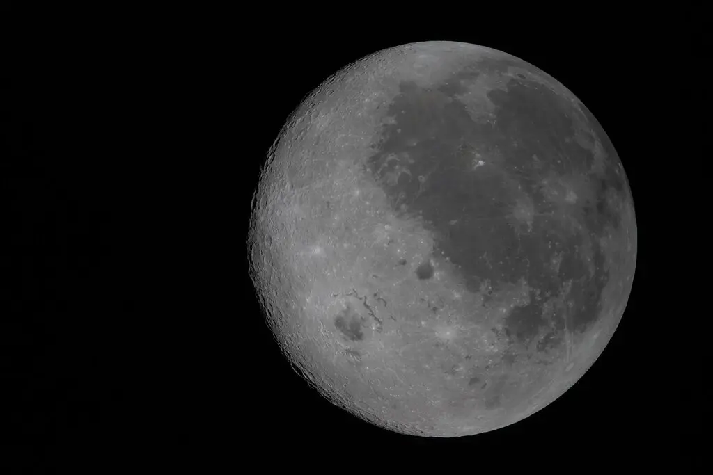 Artemis 2 lo logró: sobrevoló con éxito el lado oculto de la Luna y consiguió un récord
