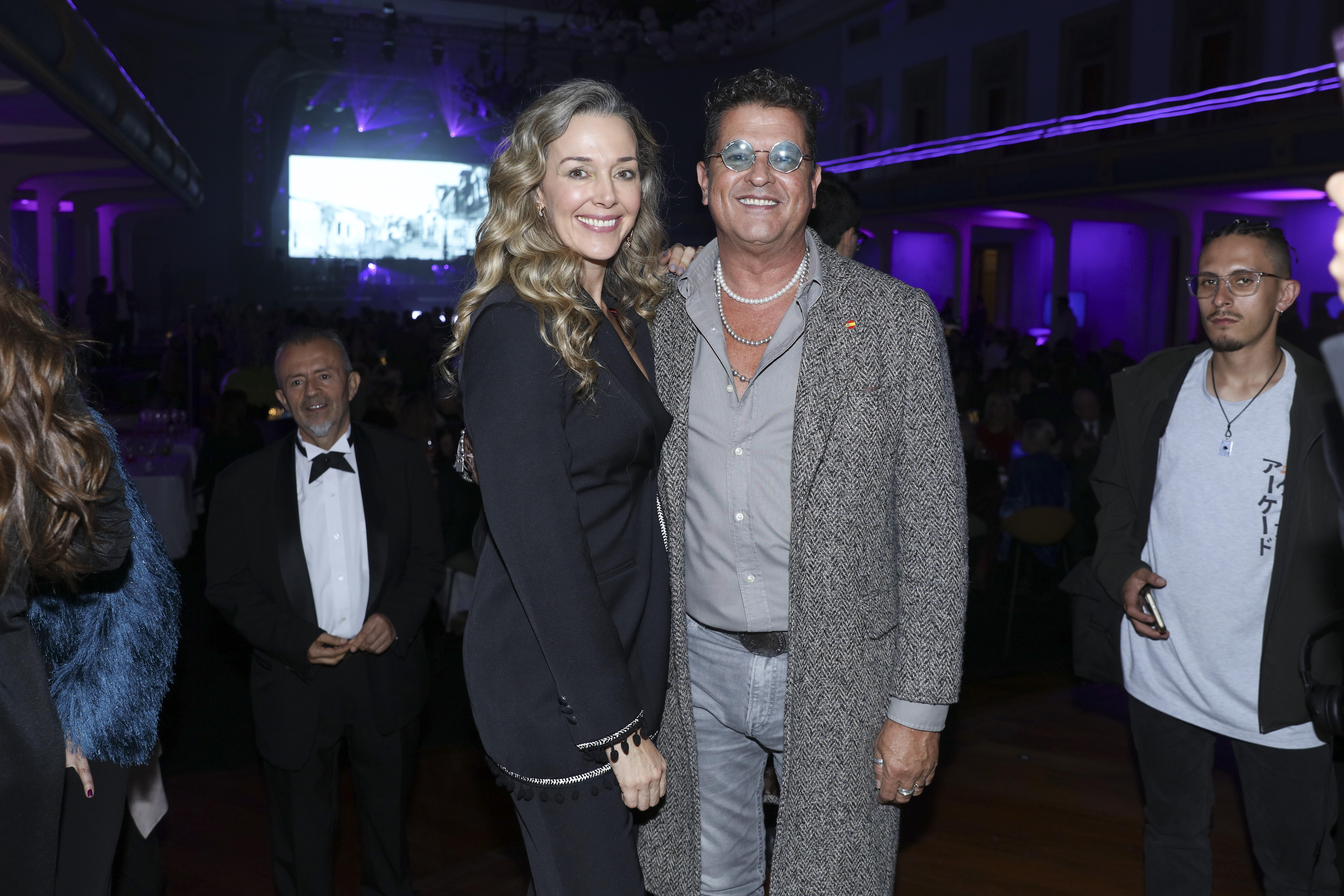 Claudia Elena Vásquez, Carlos Vives