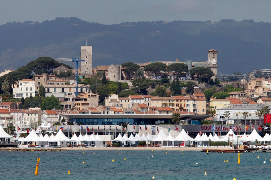 Roban en Cannes un collar valorado en dos millones de euros