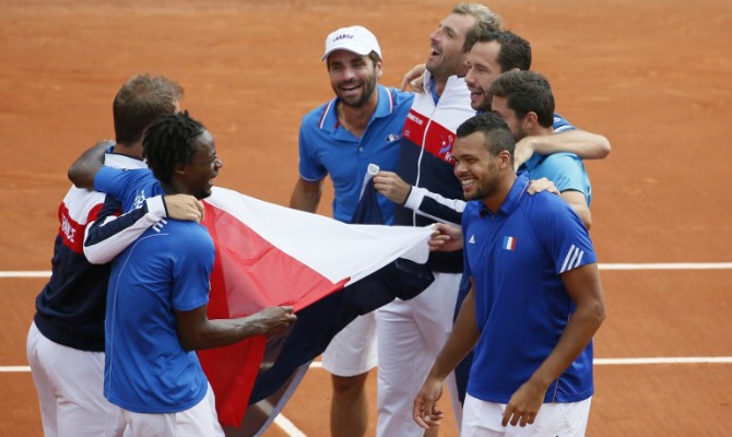 Francia jugó en arcilla las semifinales ante República Checa / AFP.
