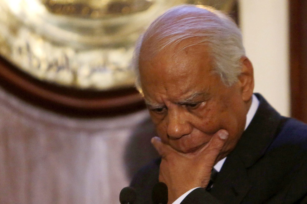 Egipto, a la deriva tras dimisión en bloque de su gobierno
