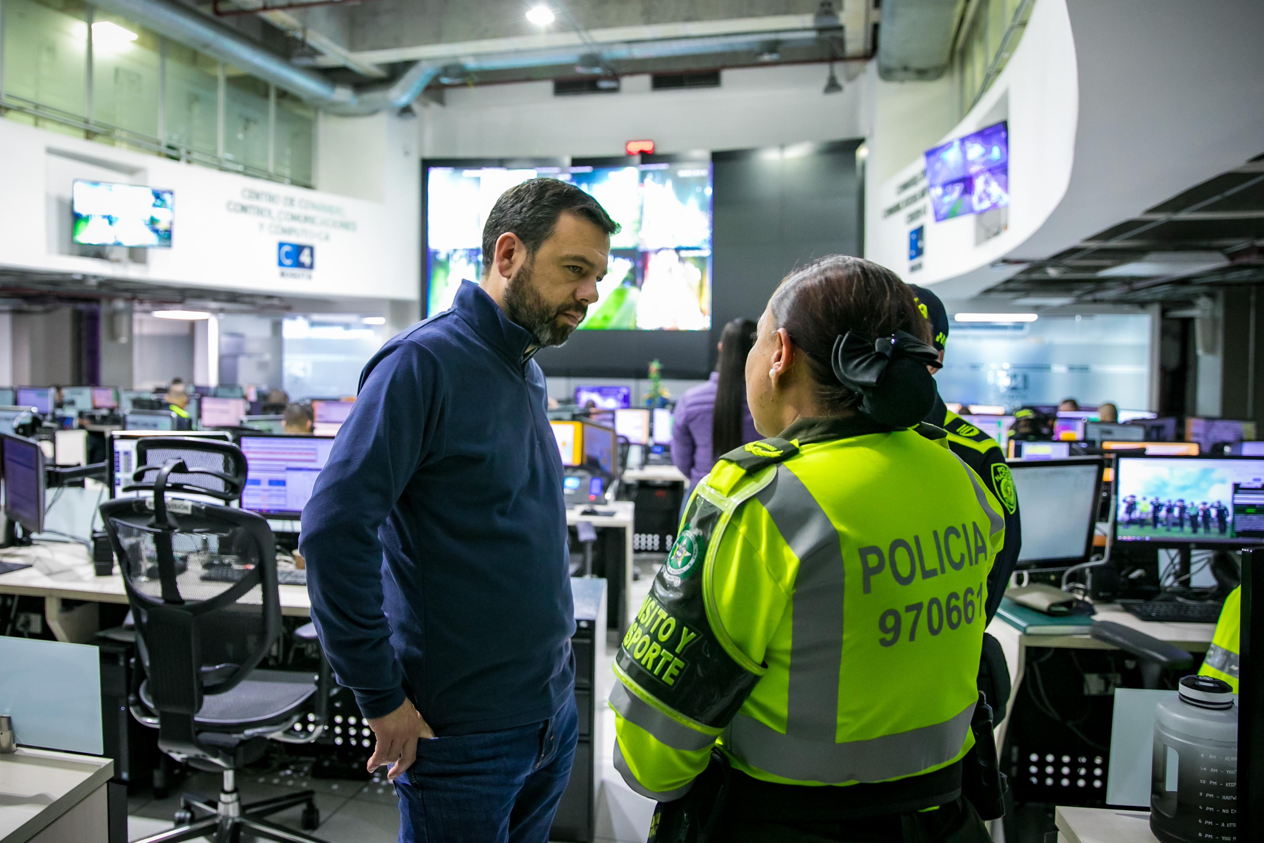 Seguridad, Plan de Desarrollo y manejo de basuras: así fue la primera semana de Galán
