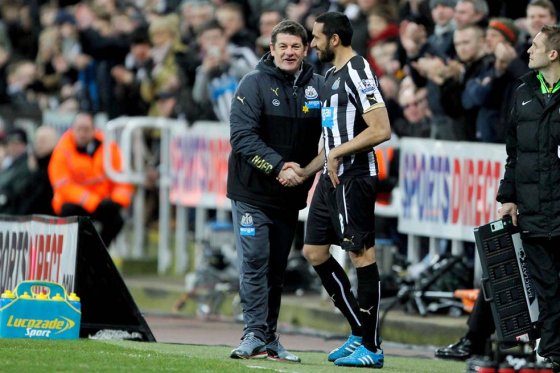 Elogios para Jonás Gutiérrez y críticas a la directiva del Newcastle