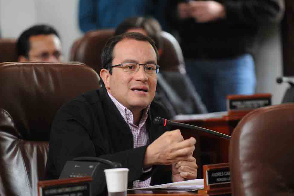 El preacuerdo de Camacho Casado