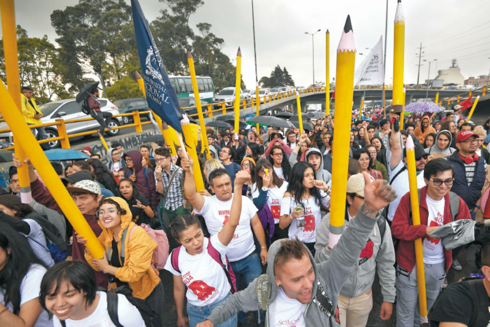 Congresistas piden un acuerdo entre Gobierno y líderes estudiantiles