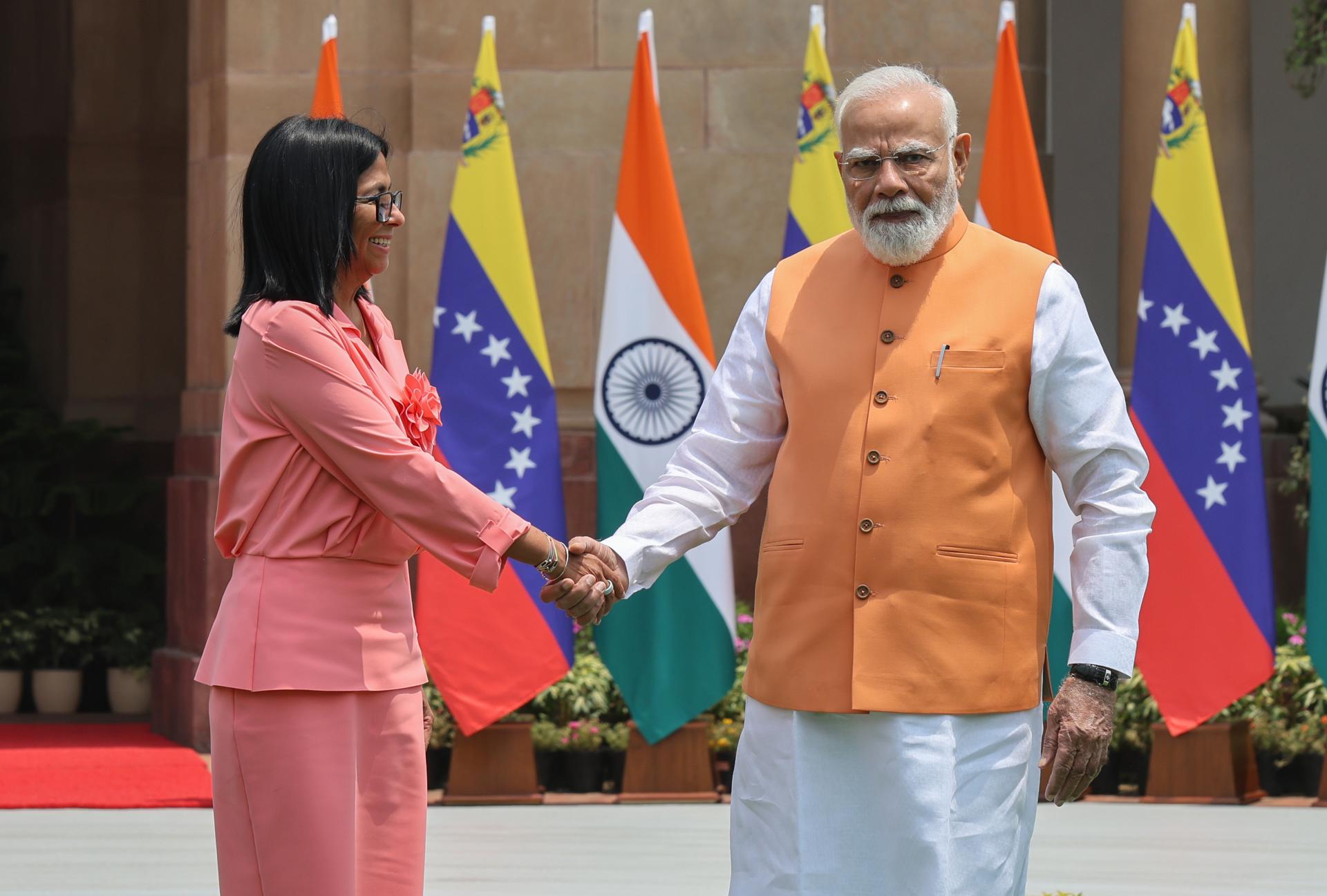 India ve el petróleo de Venezuela como “una oportunidad”: la reunión entre Rodríguez y Modi