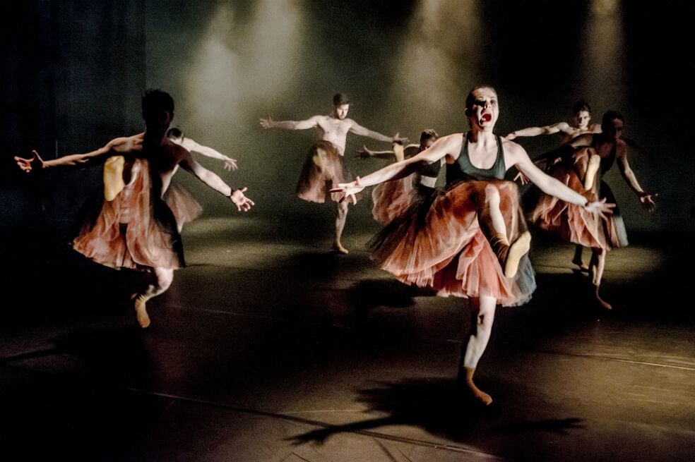 Joan Clevillé: “Entré a la danza y no volví a salir nunca más”