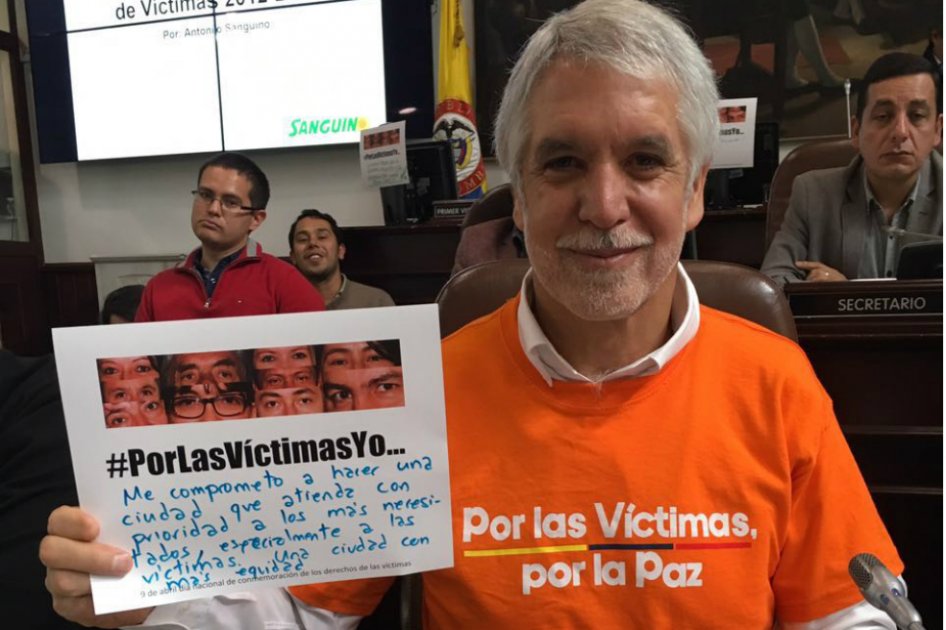 Peñalosa ratifica el compromiso de su administración con las víctimas