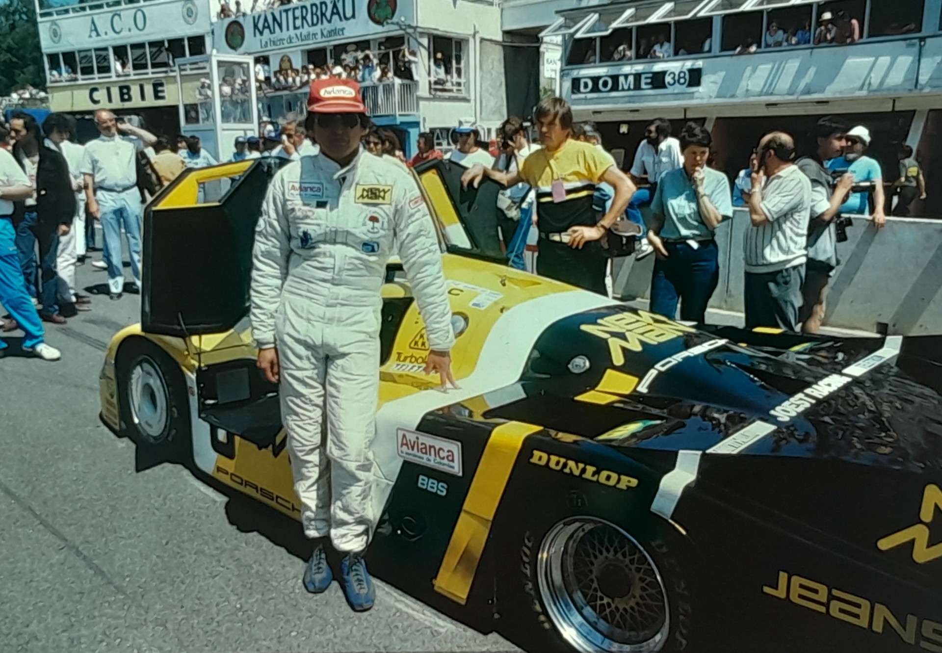 Mauricio de Narváez en el auto Turbolader Teletron (6 de diciembre de 1985).