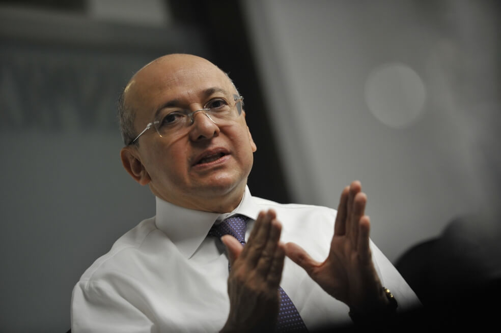 Exfiscal Montealegre reaparece: se despacha contra Néstor H. Martínez y apoya a Barbosa