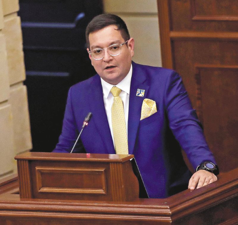 El “curioso” lío de tierras que involucra al congresista Óscar Villamizar