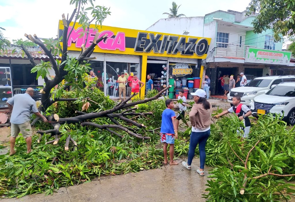 Emergencias en Barranquilla y municipios del Atlántico por fuertes vendavales