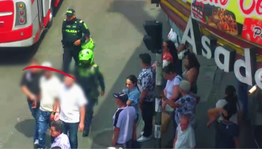Capturaron a sujetos que se hacían pasar por policías para robar en el centro de Medellín