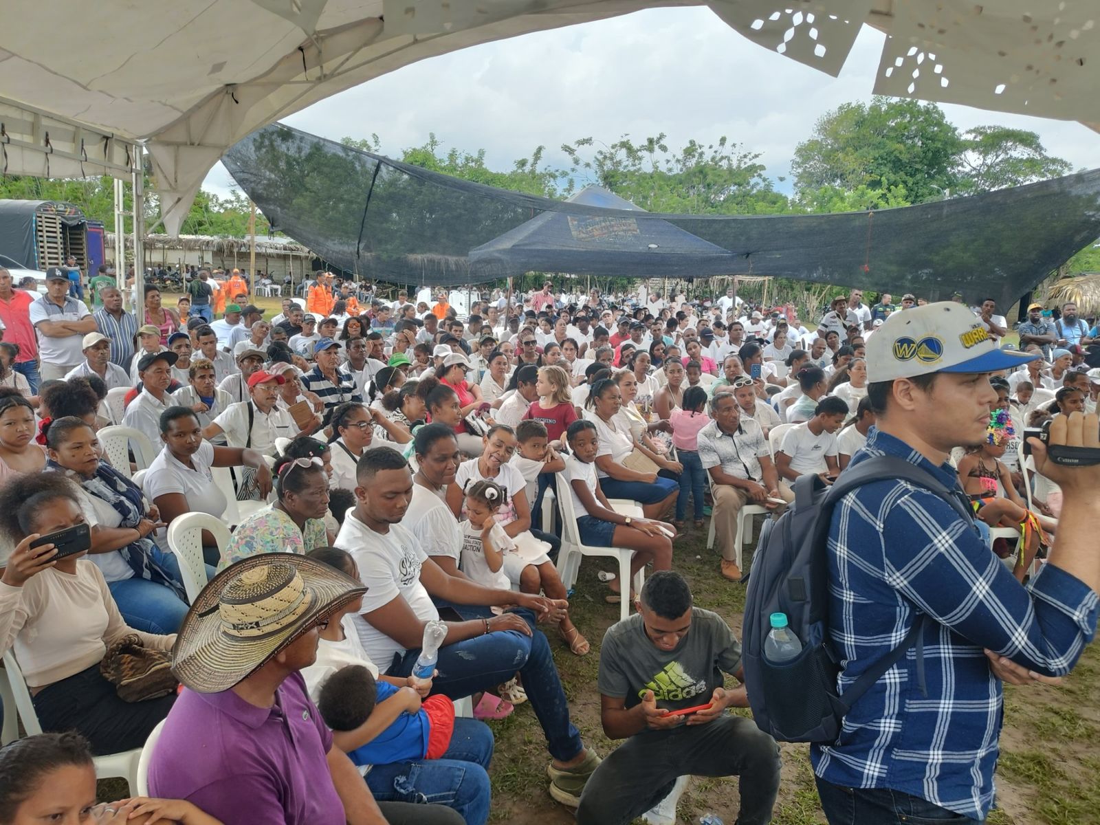 La comunidad restituida.