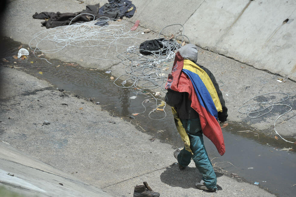 Lluvias en Bogotá: habitante de calle falleció tras ser arrastrado por corriente de agua