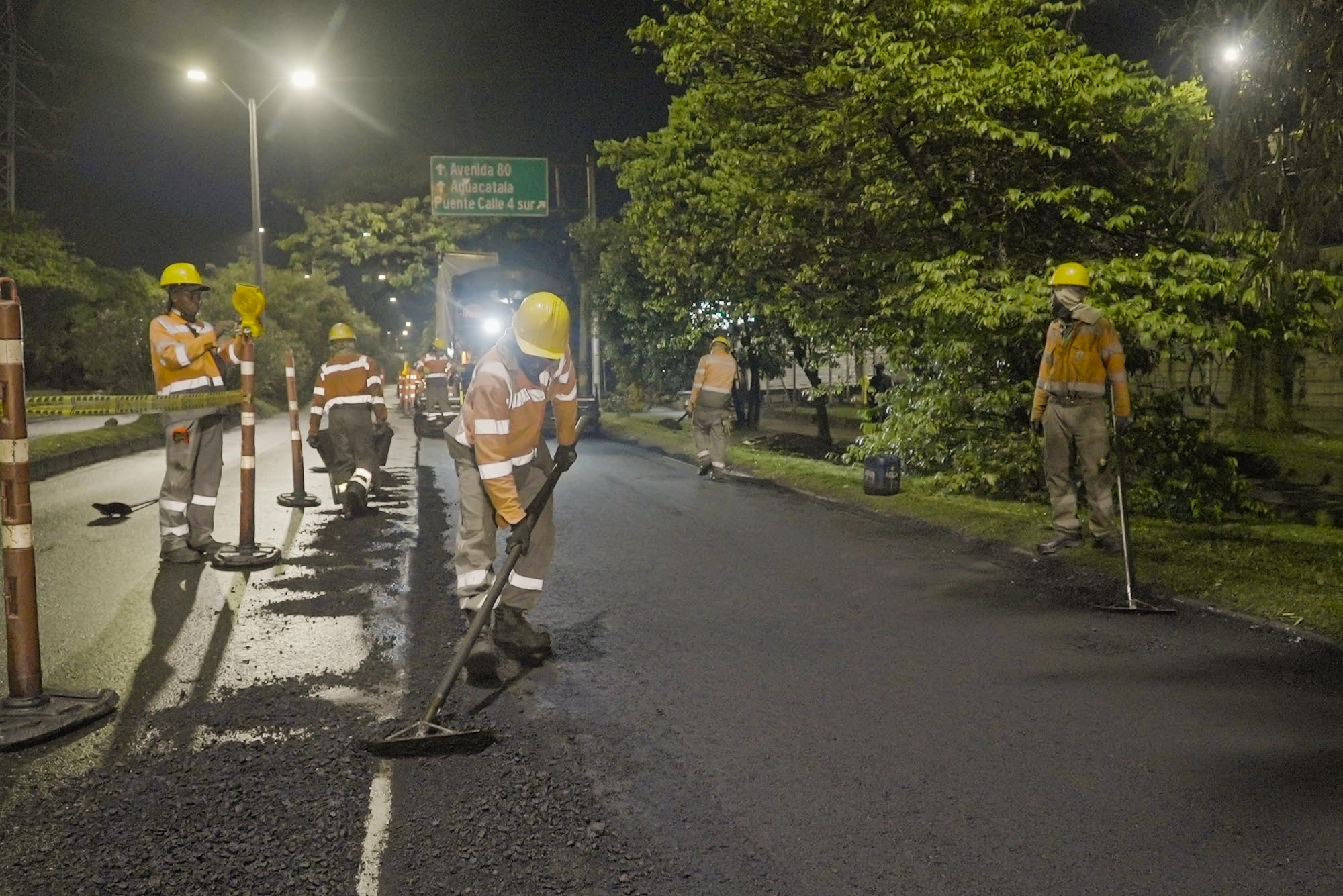 Mejoramiento vial y menos basuras, logros de la Alcaldía de Medellín