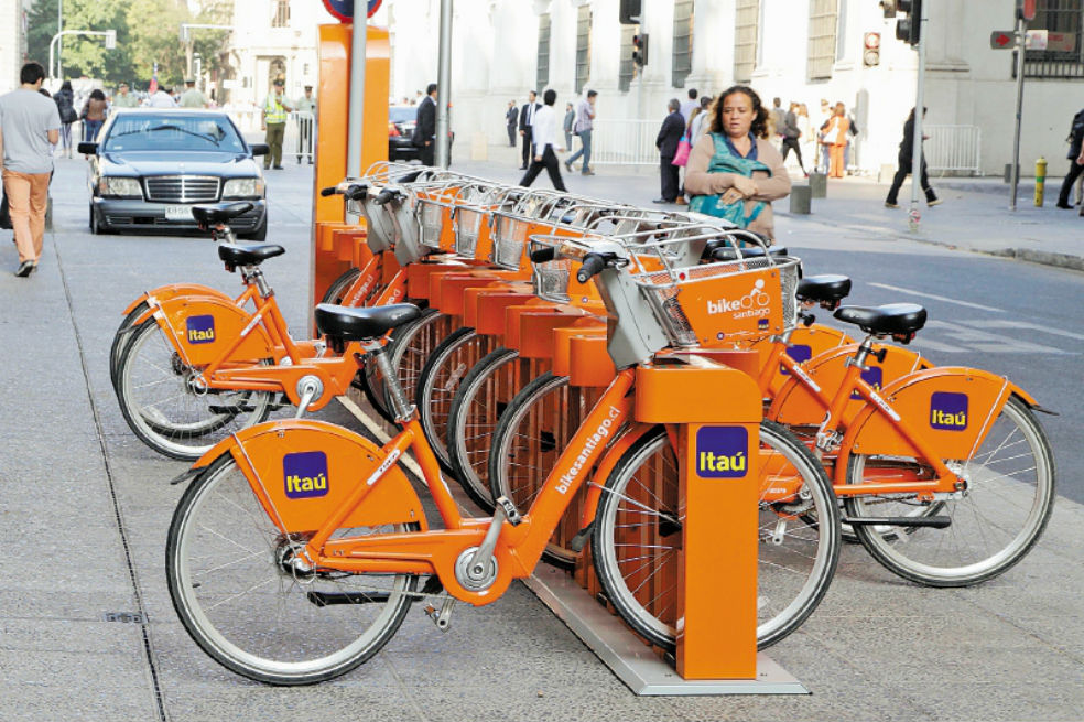 Nuevo dueño de Bike Santiago: ¿afecta la implementación de las bicis públicas en Bogotá?