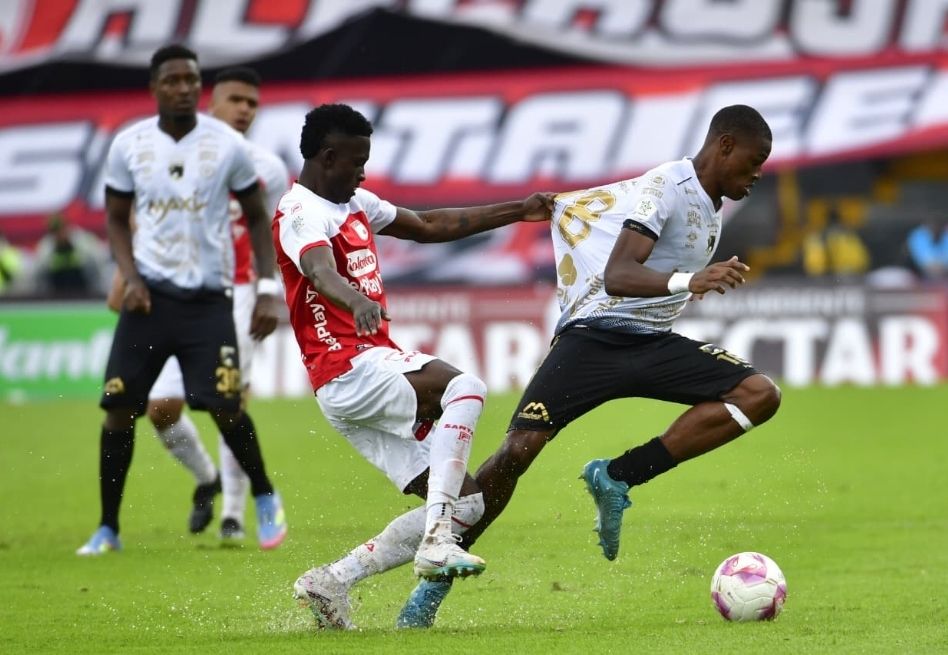 En imágenes: así se vivió la derrota de Santa Fe frente a Llaneros en El Campín