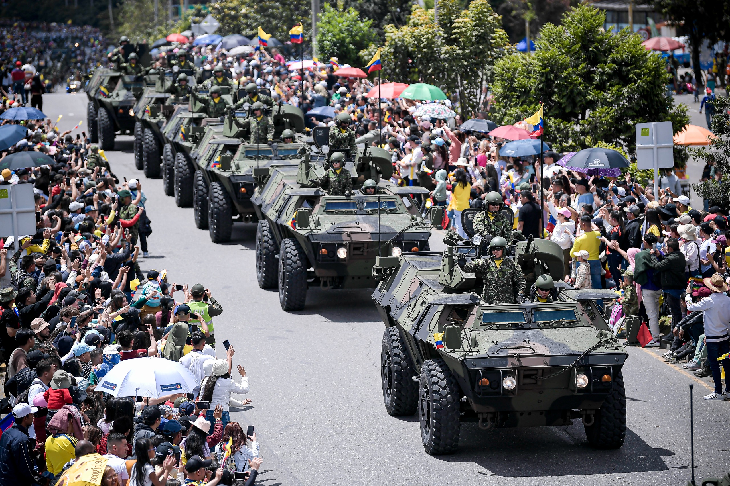 En imágenes: miles de bogotanos acompañaron desfile y festejo del 20 de julio