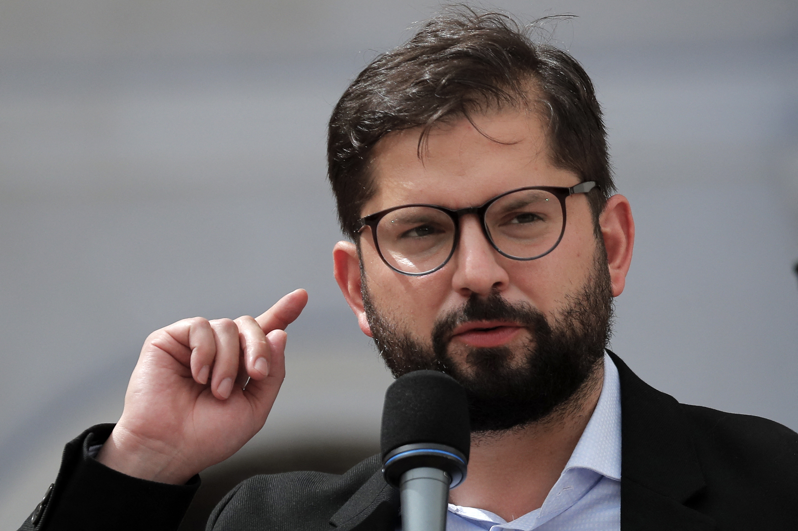 Gabriel Boric asume la presidencia de Chile, ¿qué retos tiene y qué país recibe?