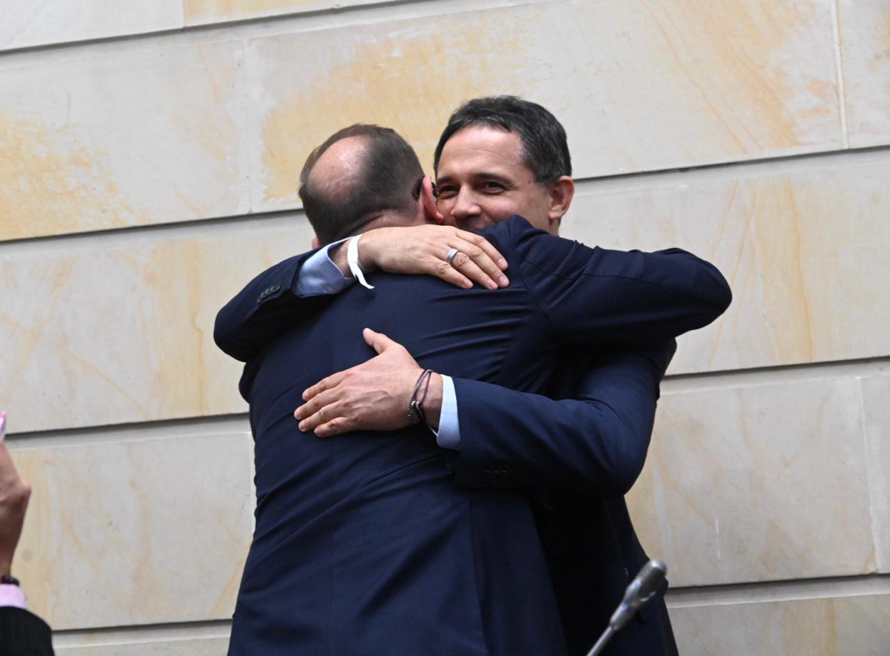 El senador de Centro Democrático, Honorio Henríquez, fue el vencedor y se hizo con la Presidencia del Senado.