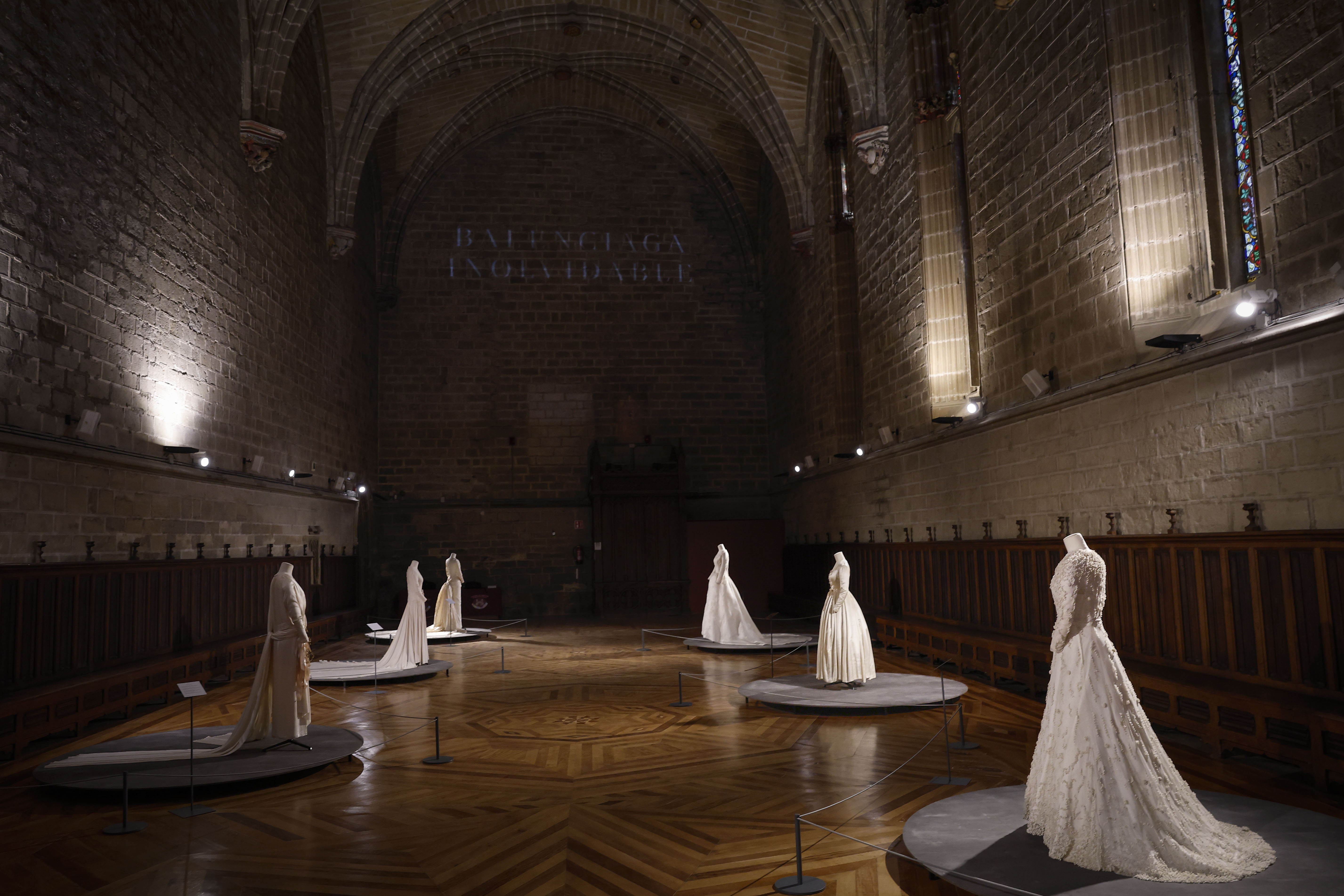 El Museo Balenciaga y su homenaje a las mujeres que aportaron a la obra del diseñador