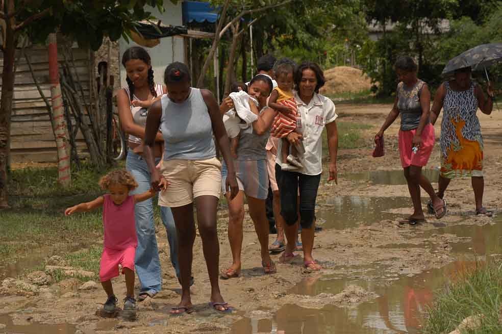 Viudas y desplazadas por el conflicto