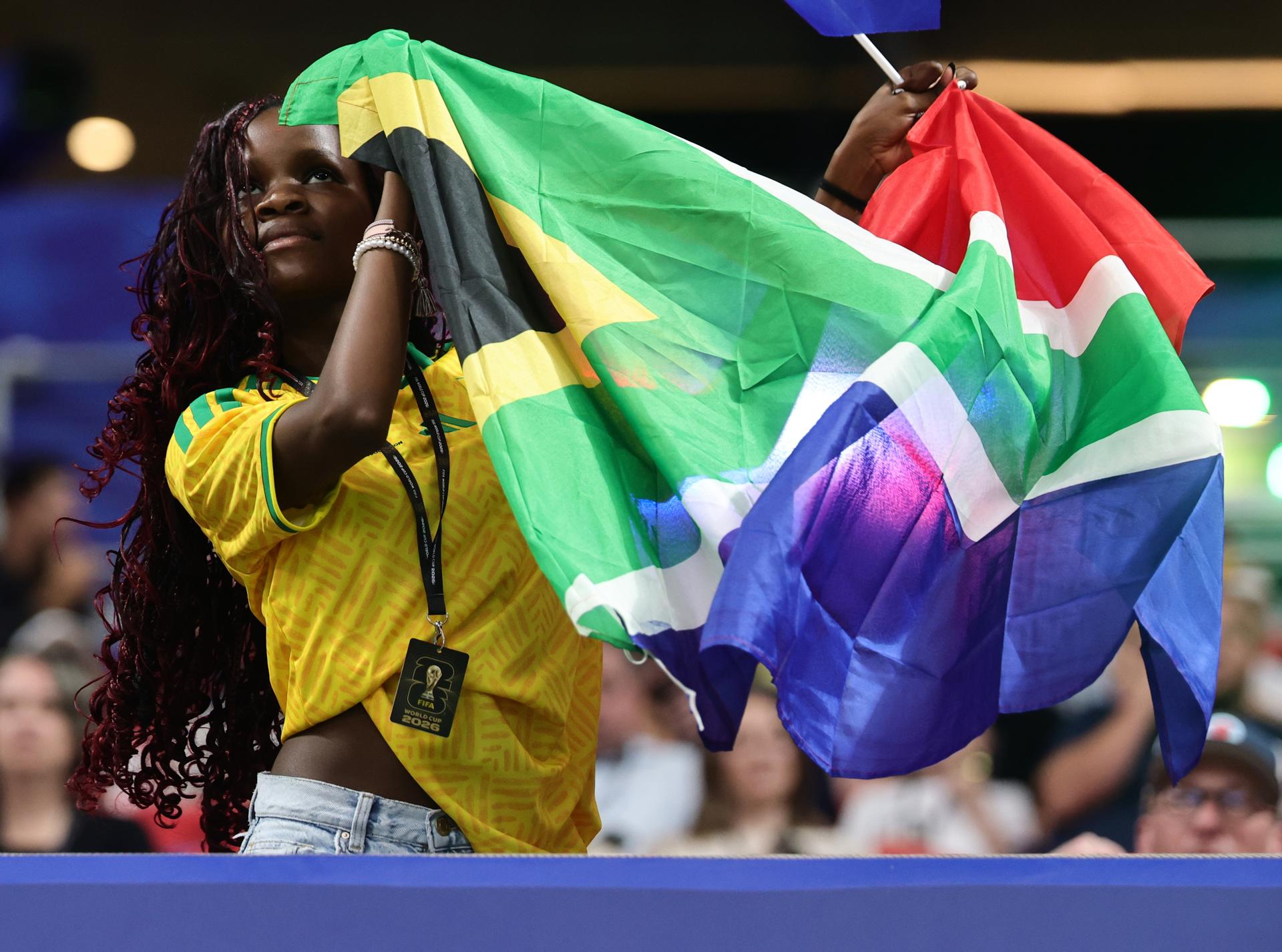 ¿Por qué los fanáticos africanos le dan la espalda a Sudáfrica en el Mundial y no la apoyan?