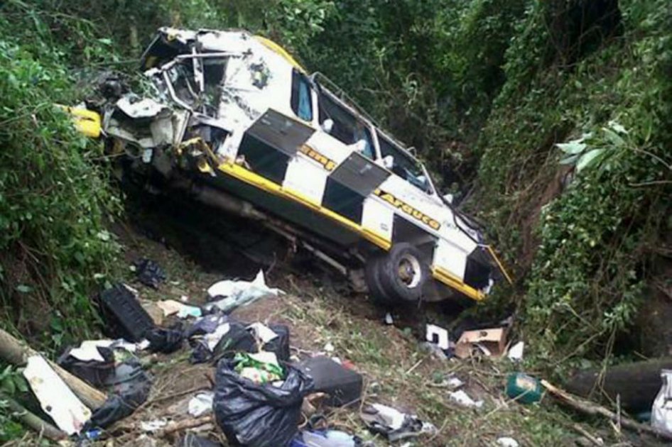 Identifican a los 6 fallecidos y 19 heridos del accidente vehicular en Risaralda