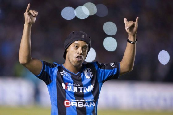 Directivo del Querétaro defiende a Ronaldinho en su nueva ‘polémica’