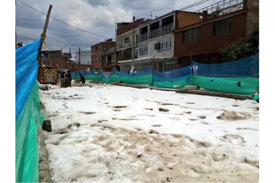 Autoridades atendieron a más de 900 afectados por granizada en Bogotá