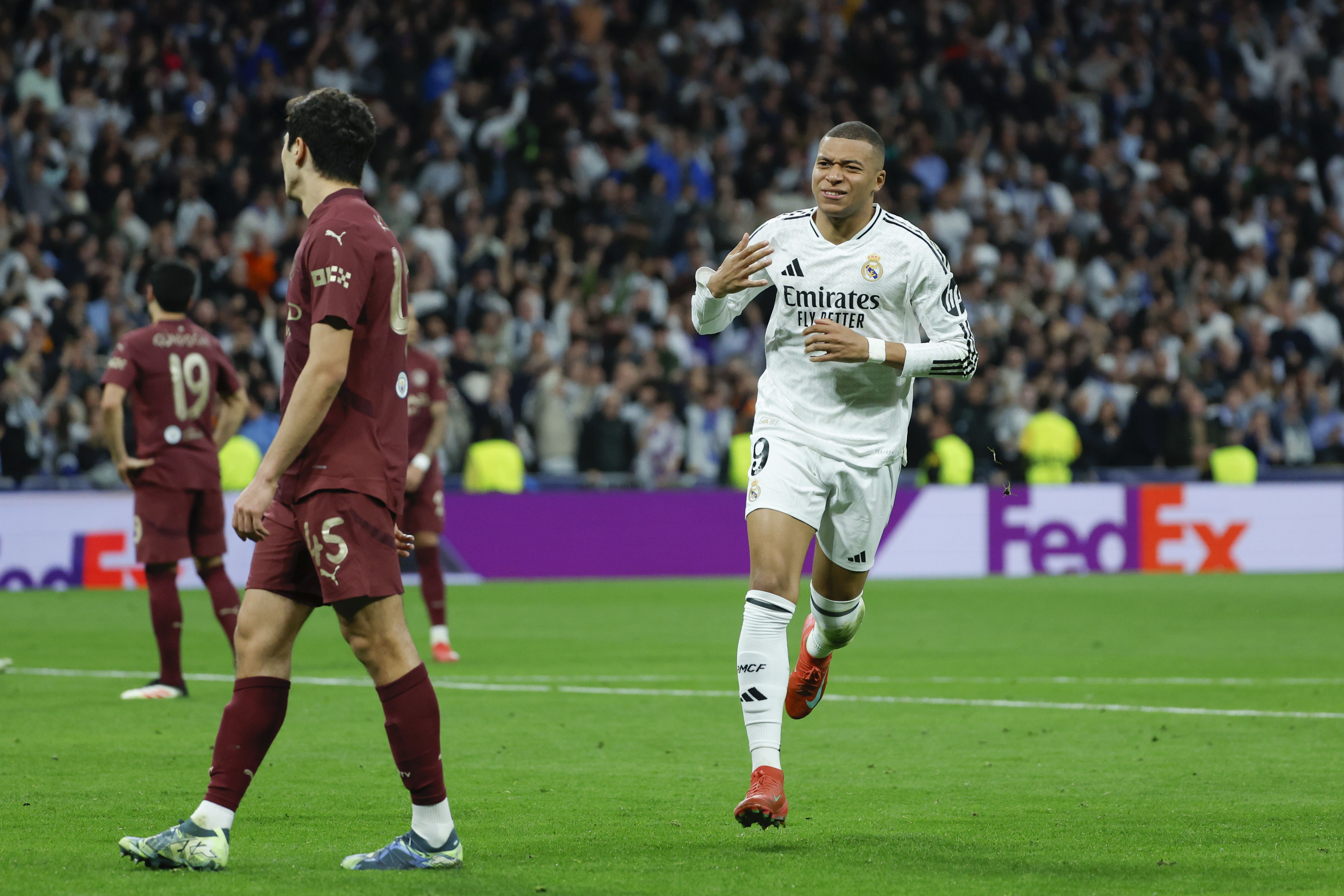 Real Madrid eliminó al Manchester City de la Champions con triplete de Mbappé
