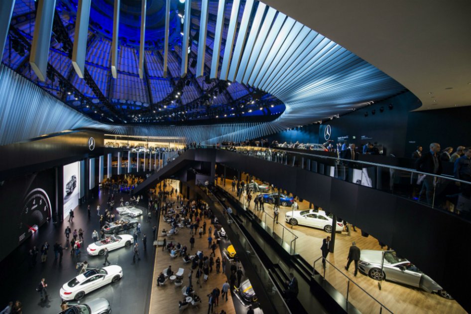 El salón del automóvil, tras bambalinas