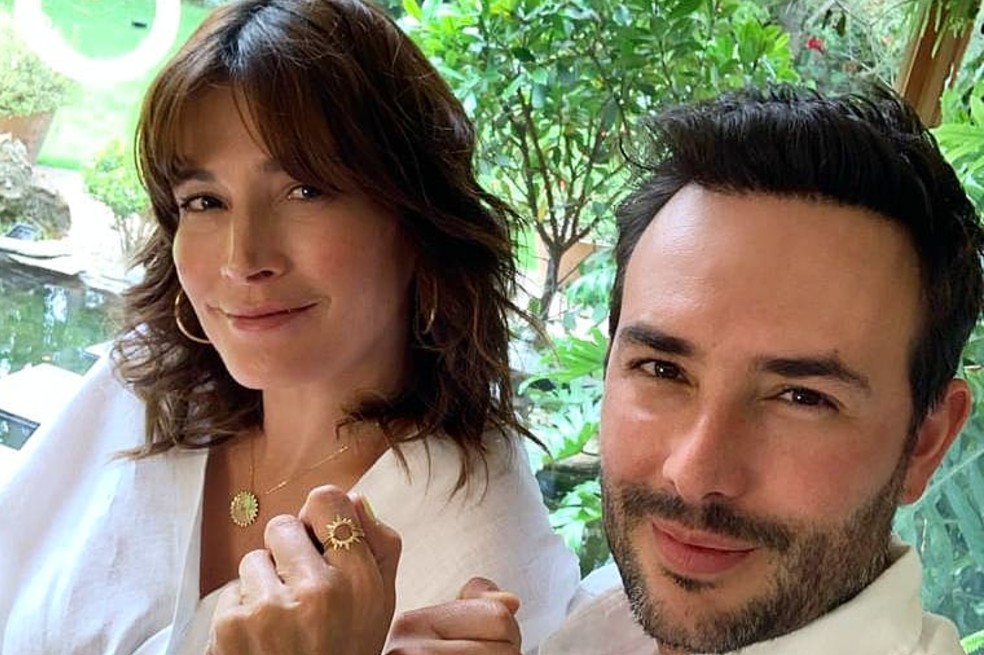 VIDEO: así celebró Sebastián Martínez los 50 años de su esposa Kathy Sáenz