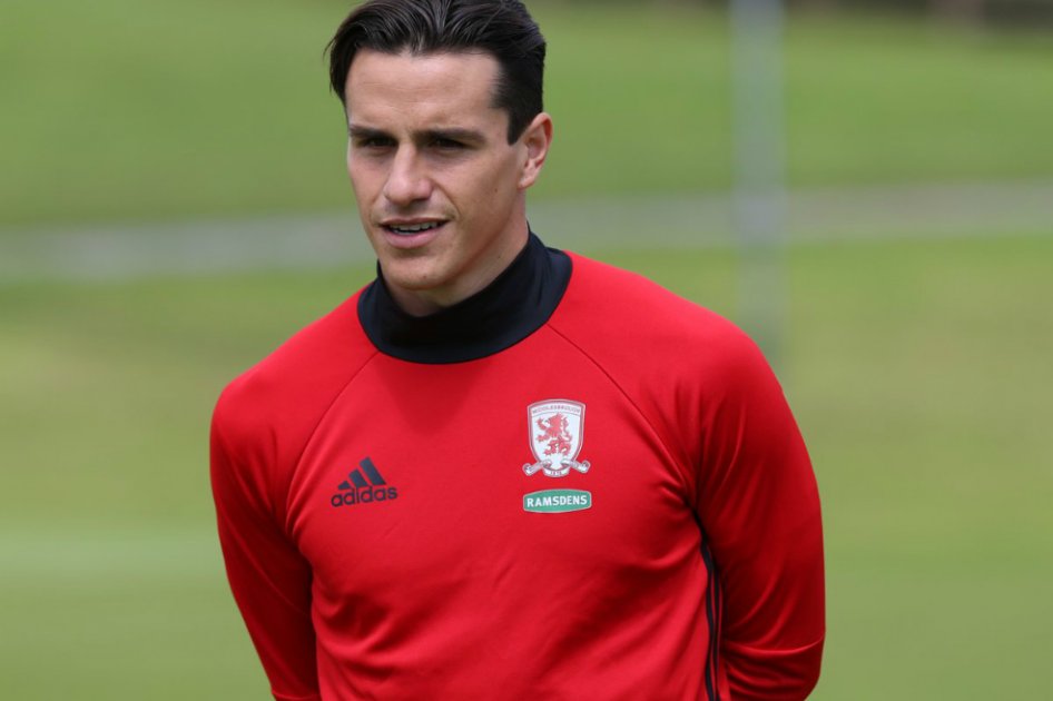 "Jugar en la Premier League es un sueño": Bernardo Espinosa