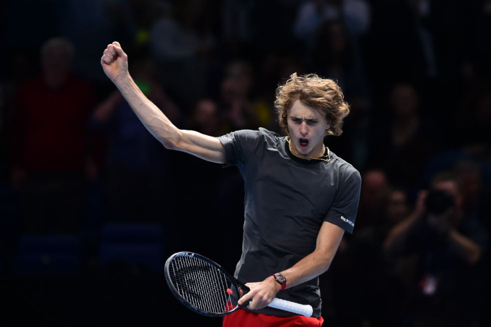 Federer y Zverev se enfrentarán en semifinales del Torneo de Maestros