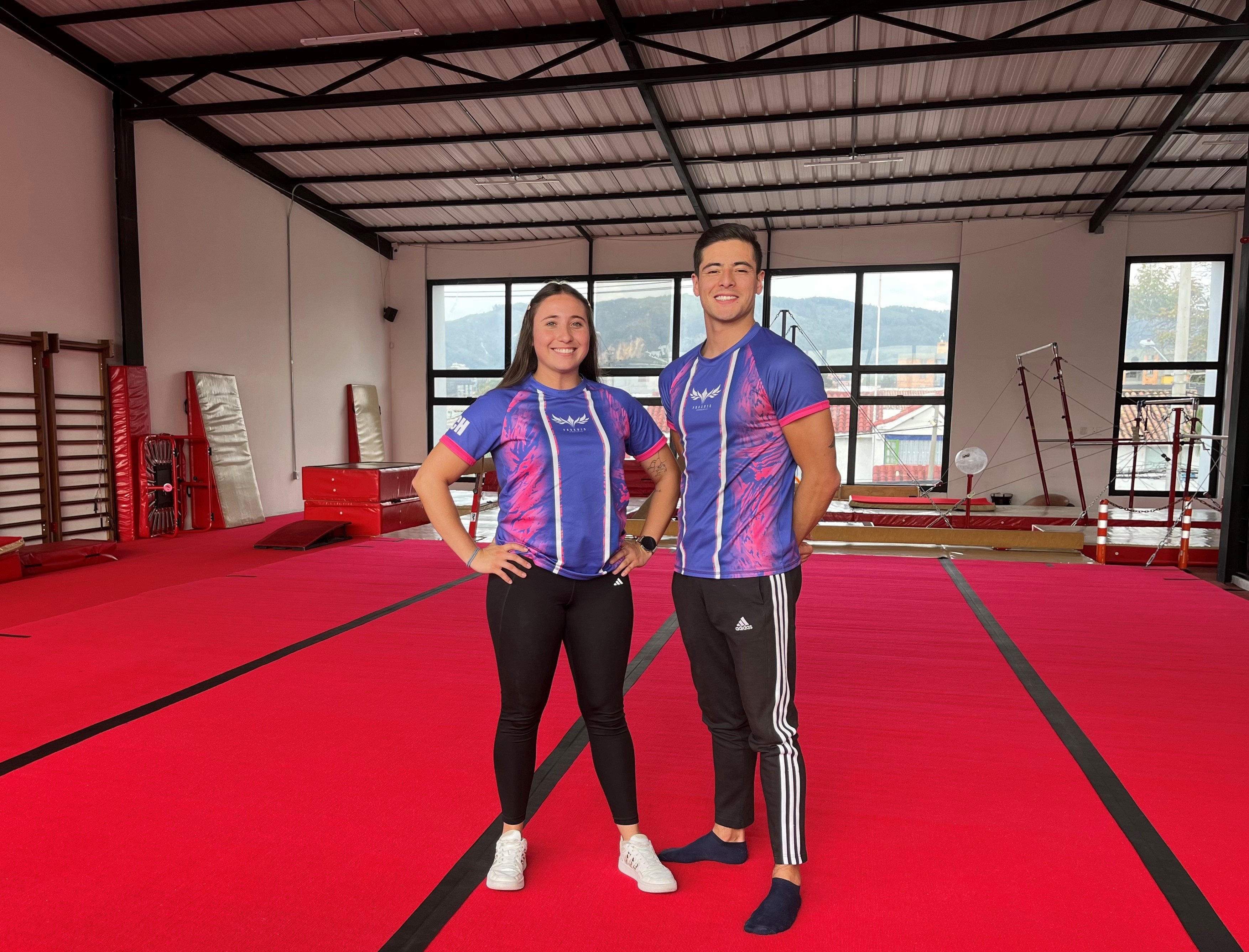 La pareja de gimnastas que emprendió para inculcar el deporte en niñas y niños