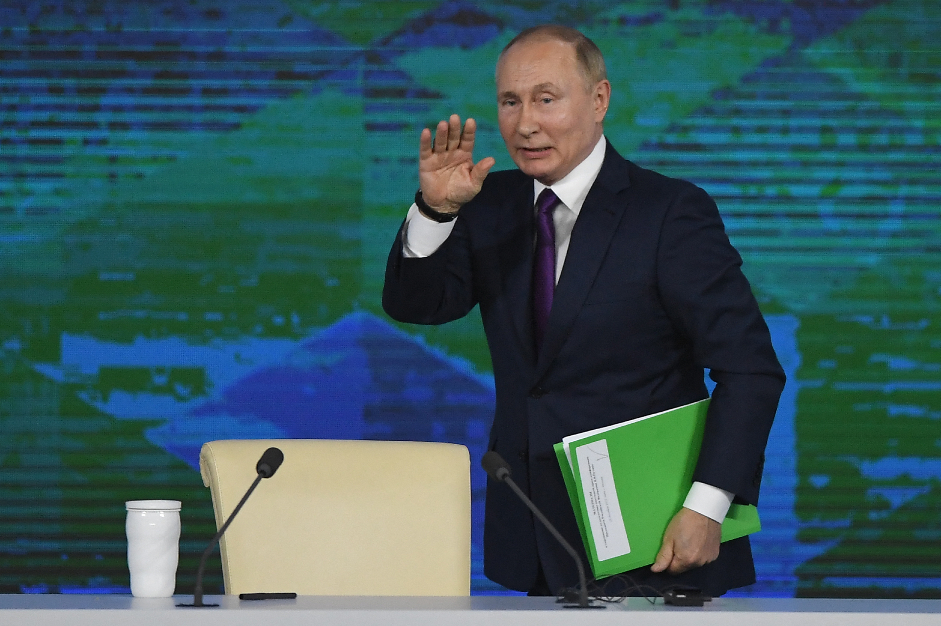 Vladimir Putin le agradece a Papá Noel por haberlo llevado a la presidencia