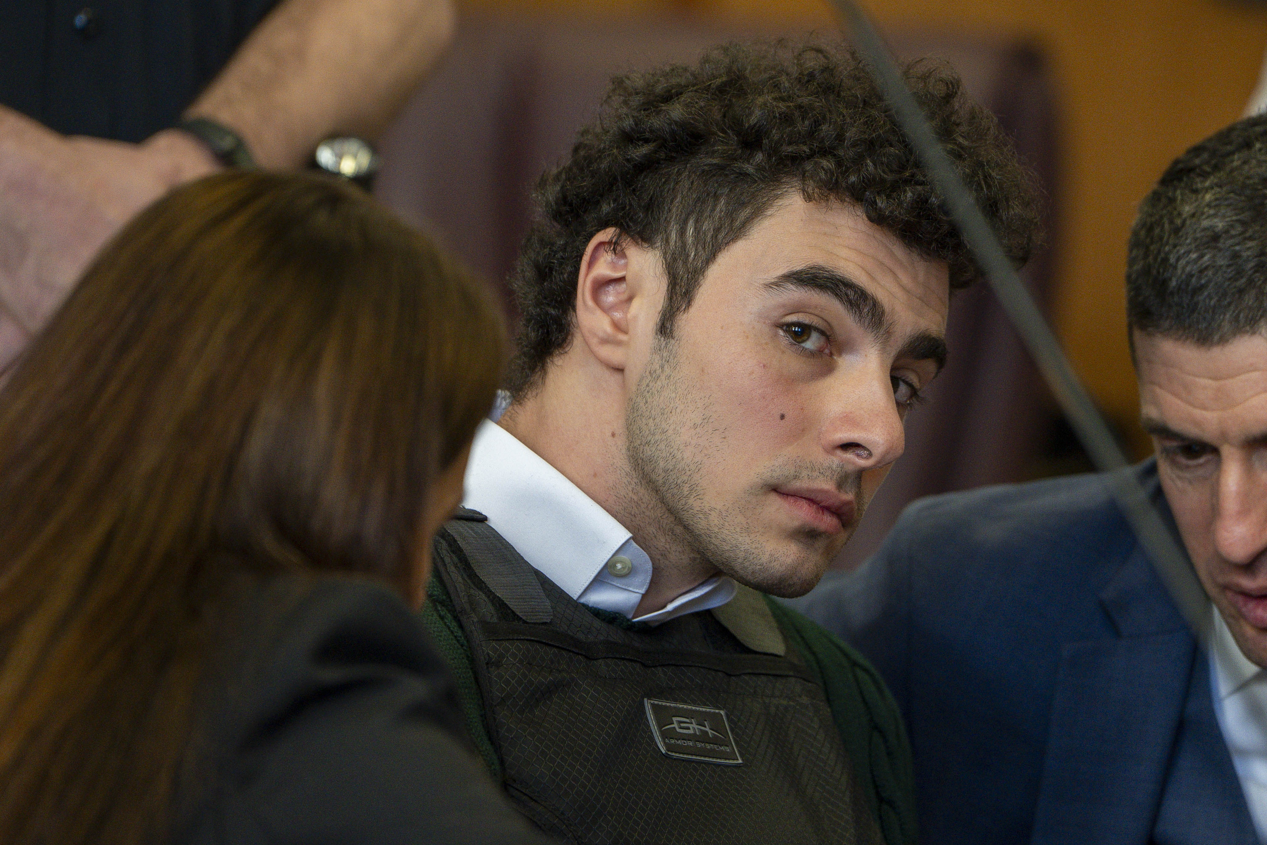 Fiscalía de EE. UU. pide pena de muerte para Mangione, acusado de matar a un CEO