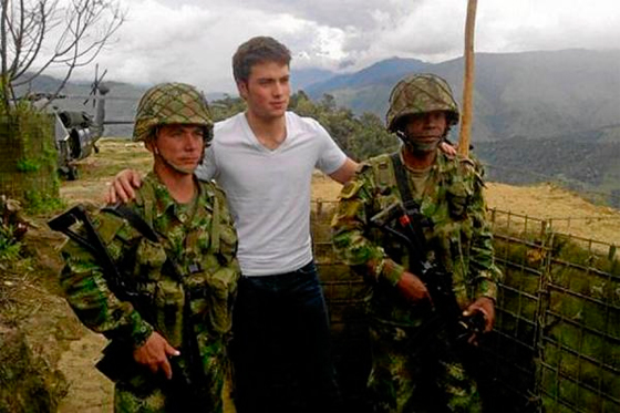 Ejército Nacional recibe en sus filas al hijo menor de Santos