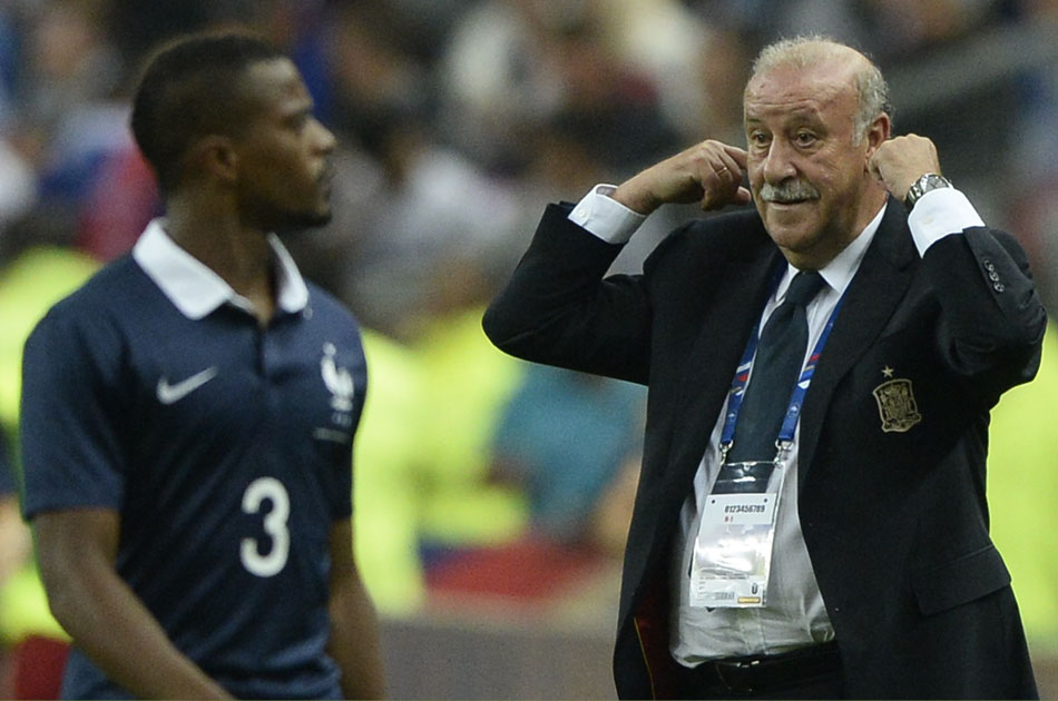 Del Bosque inició con derrota su nuevo ciclo en España