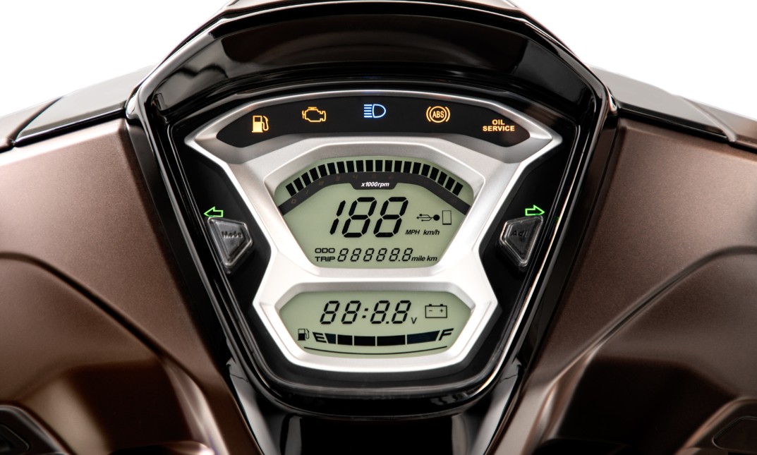 Kymco lanza nueva versión del People S 125 con motor mejorado y más equipamiento