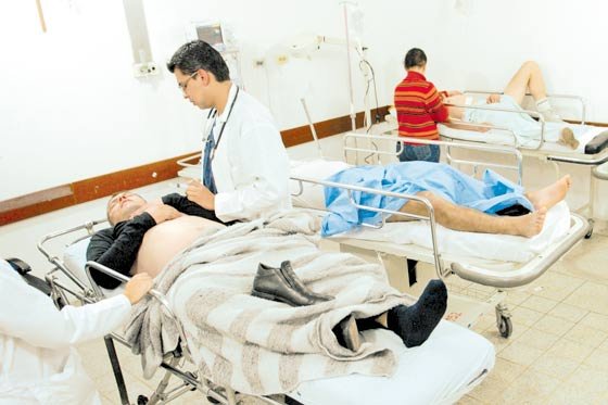 Hacinamiento en salas de urgencias de Bogotá asciende al 250%