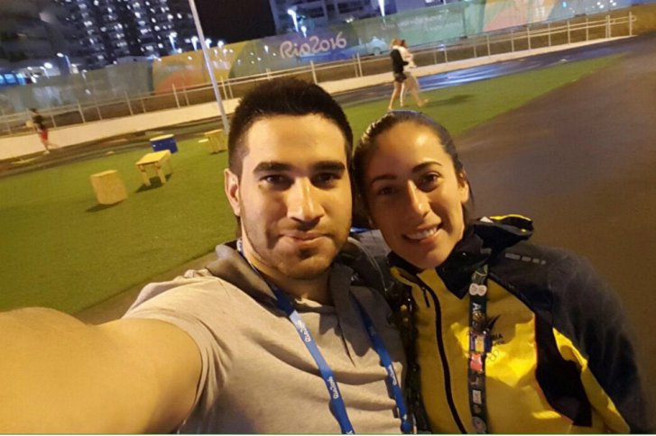 Mariana, junto a su hermano, Miguel Pajón, en la Villa Olímpica. / Miguel Pajón