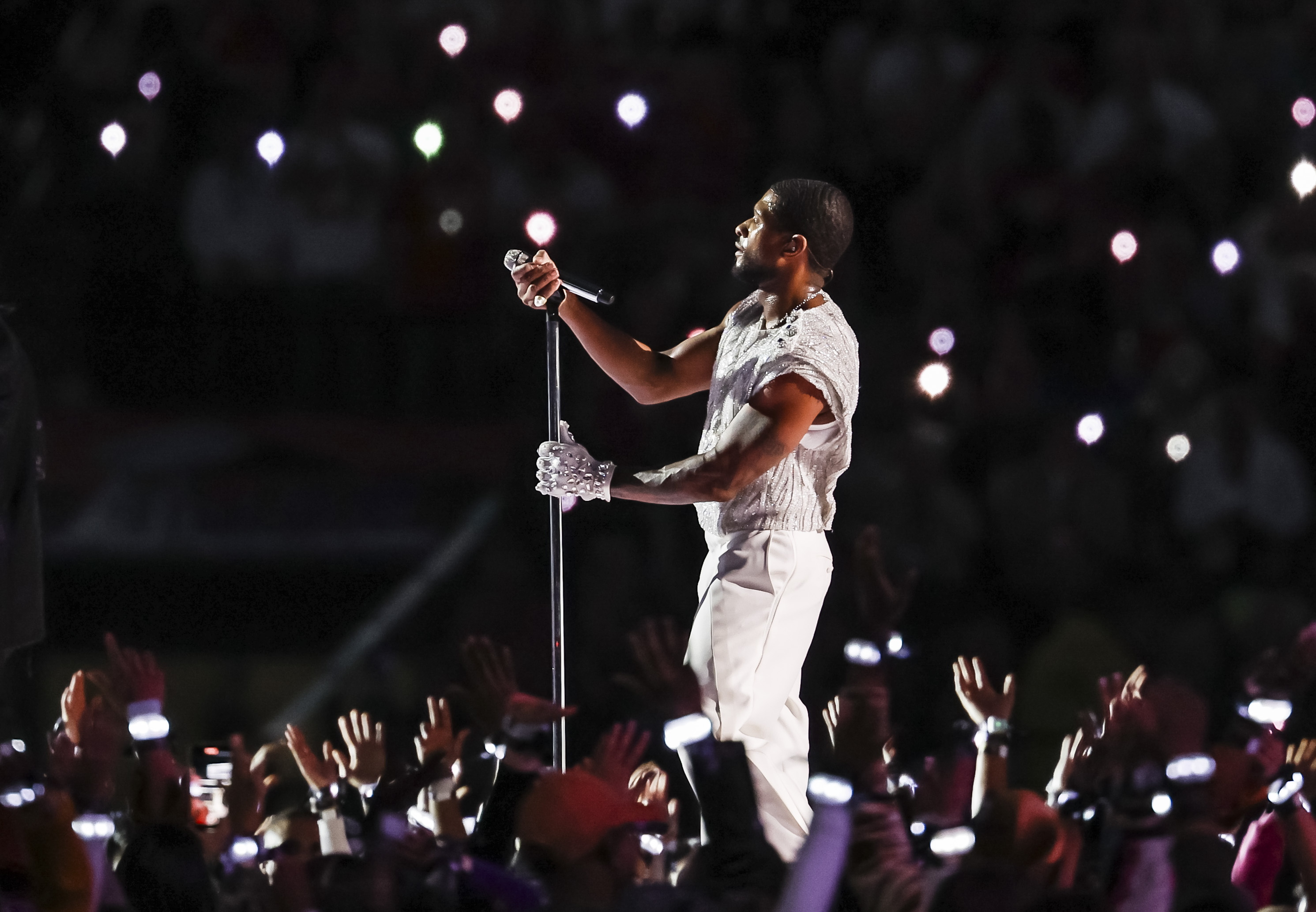 Fotos: Usher se tomó el show de medio tiempo del Super Bowl 2024